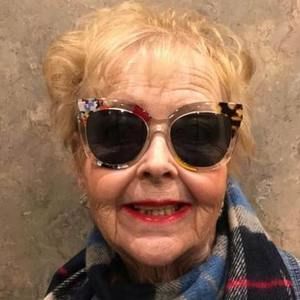 Meet your Posher, Barbara